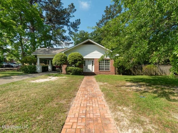 204 5th Ave